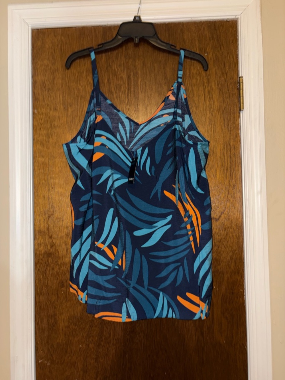 NWT -Torrid Sodi Swing Cami. Tropical Leaf Print Cami with Teal & Orange Accents